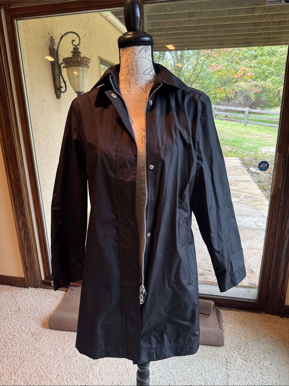 Women’s Black Lightweight Rain Coat